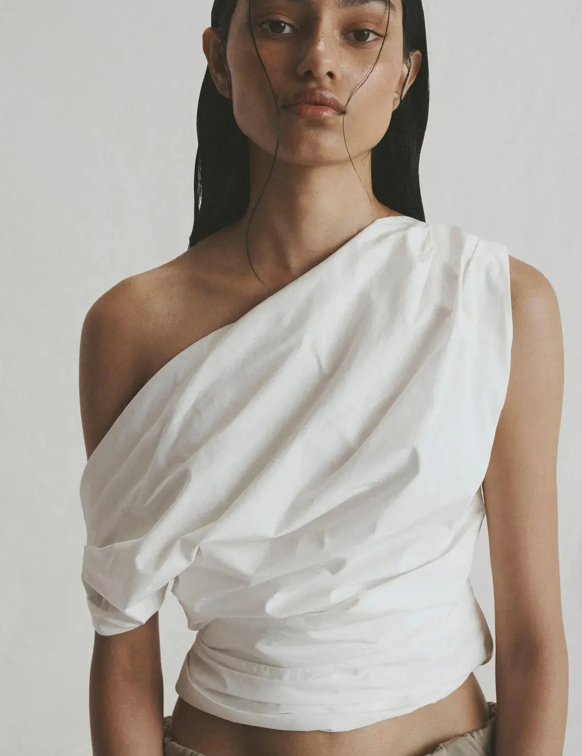 Pallas Top in Chalk One of Others