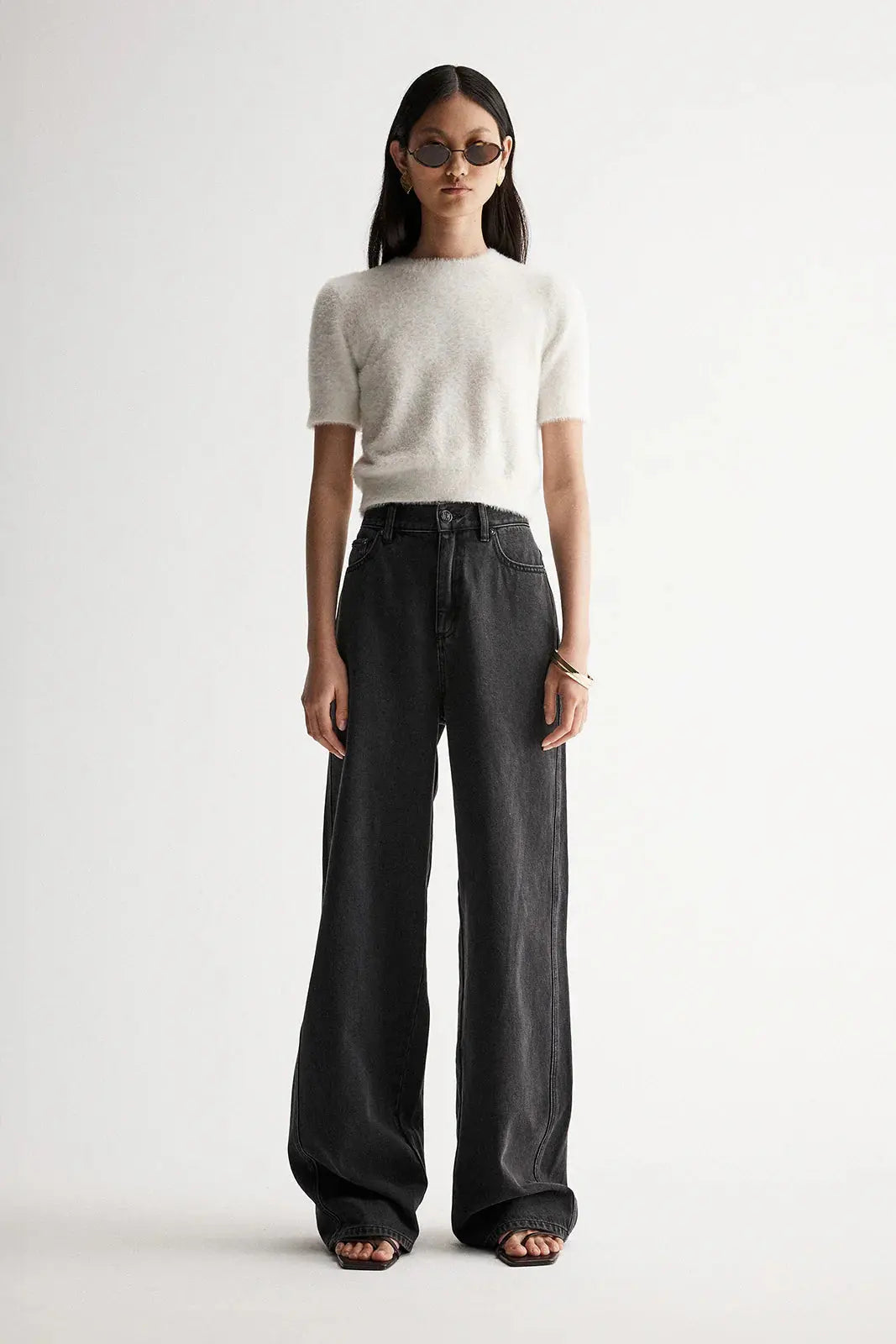 Mochi Knit Tee in White Elka Collective
