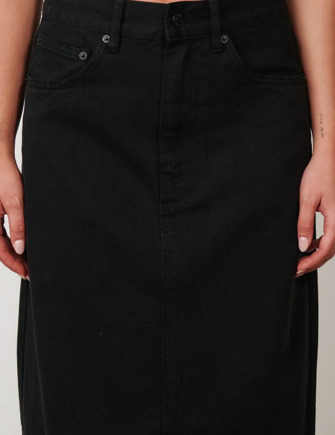 Hudson Maxi Skirt in Overdyed Black