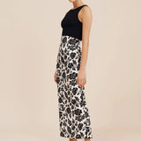 Black boat neck sleeveless cotton
Top