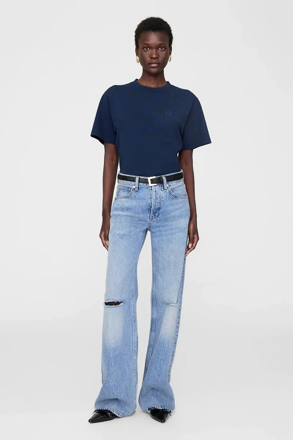 Blue tshirt with blue jeans