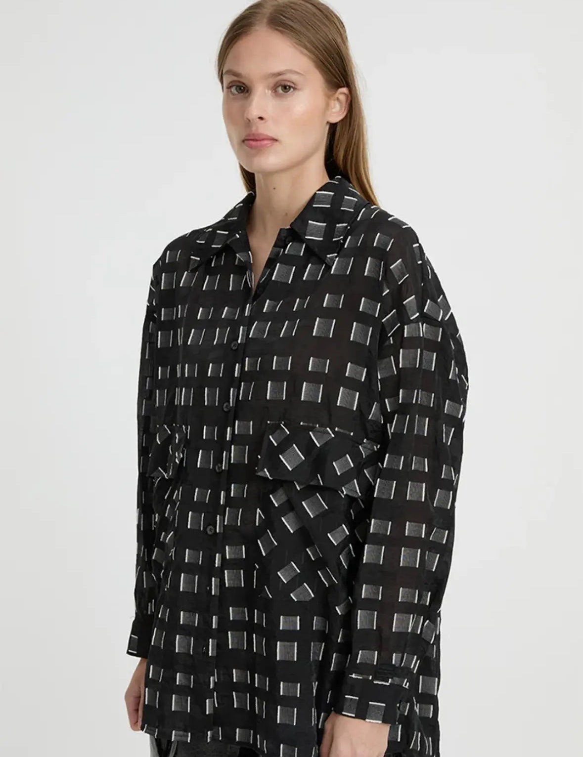 Knox Shirt in Black Blanca