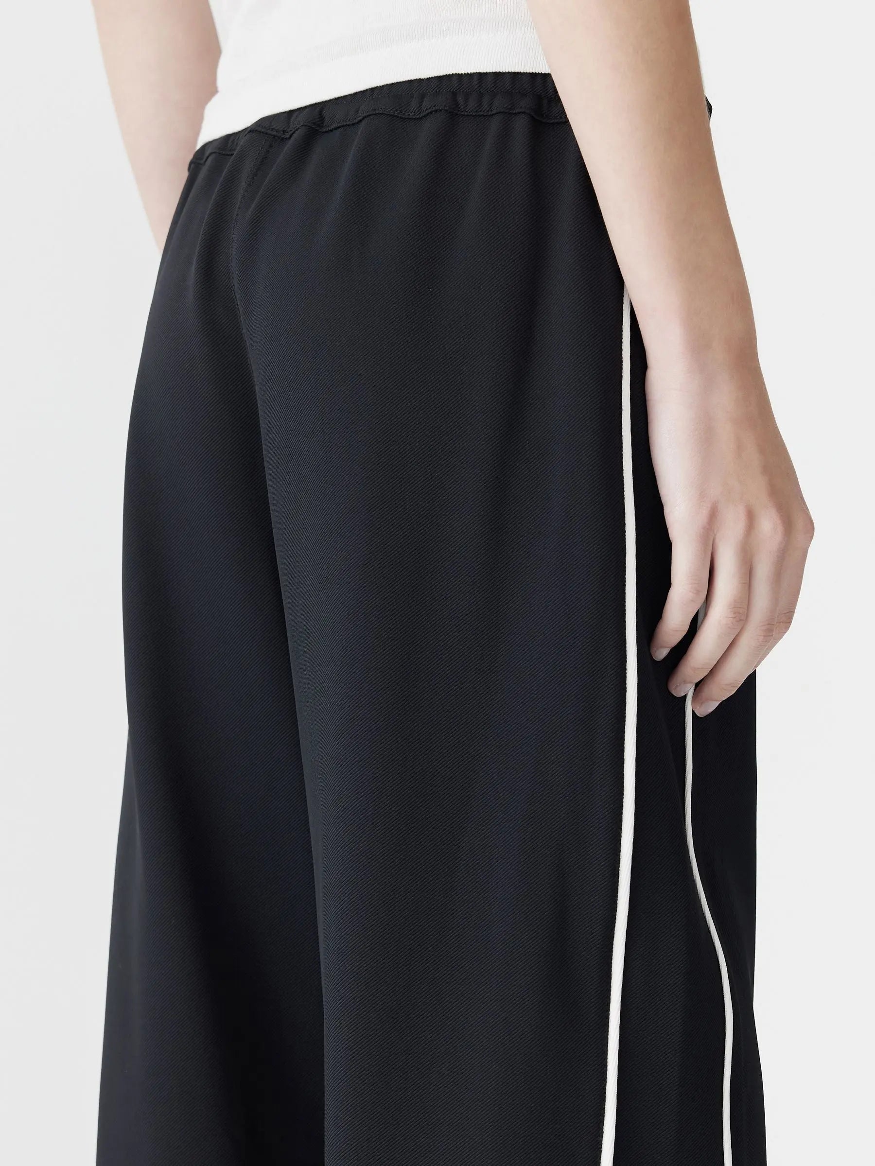 Piping Detail Athletic Pant Bassike