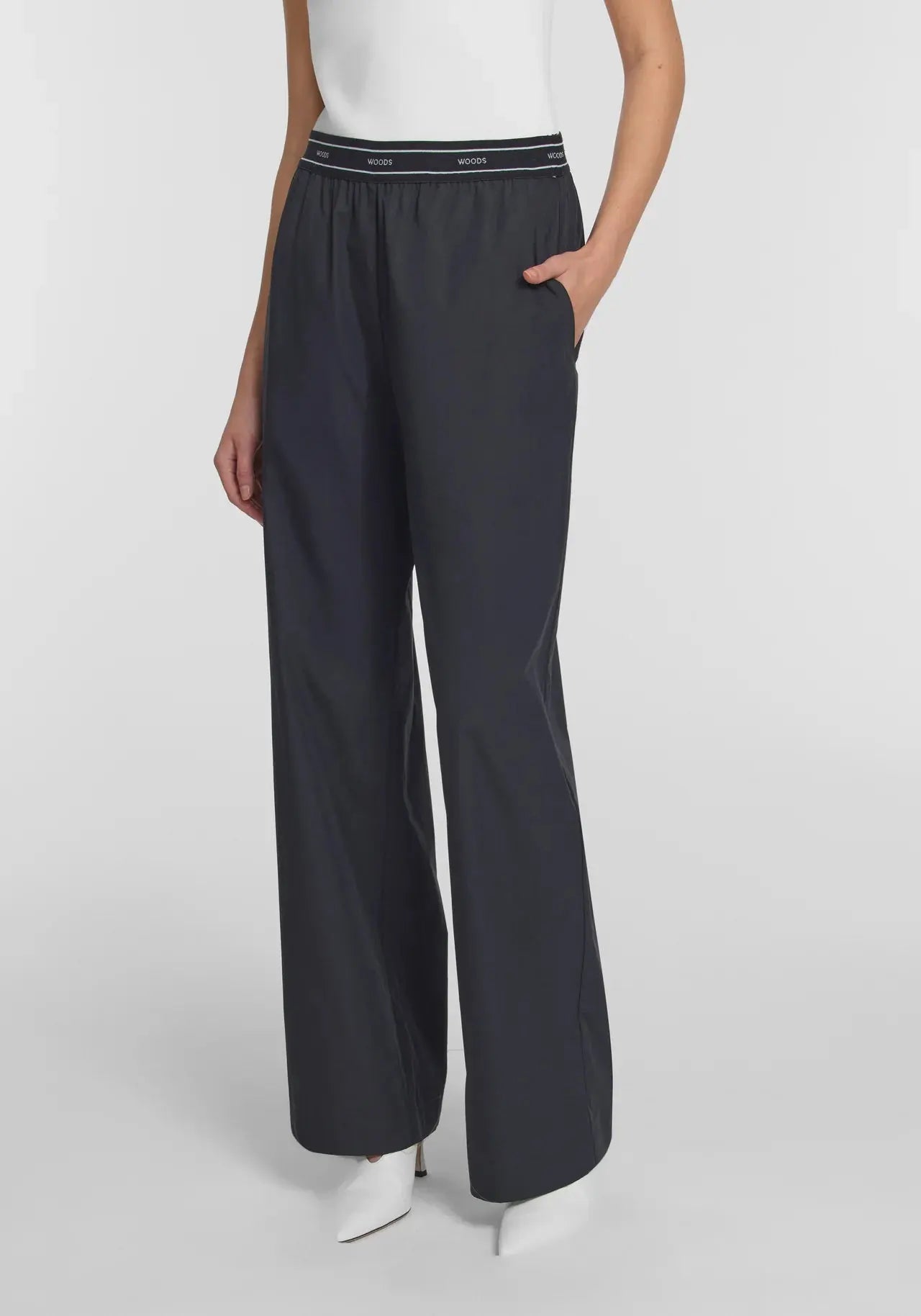 Keaton Pant in Black Viktoria + Woods