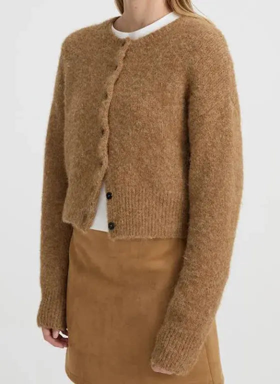Marlo Cardigan in Camel Blanca