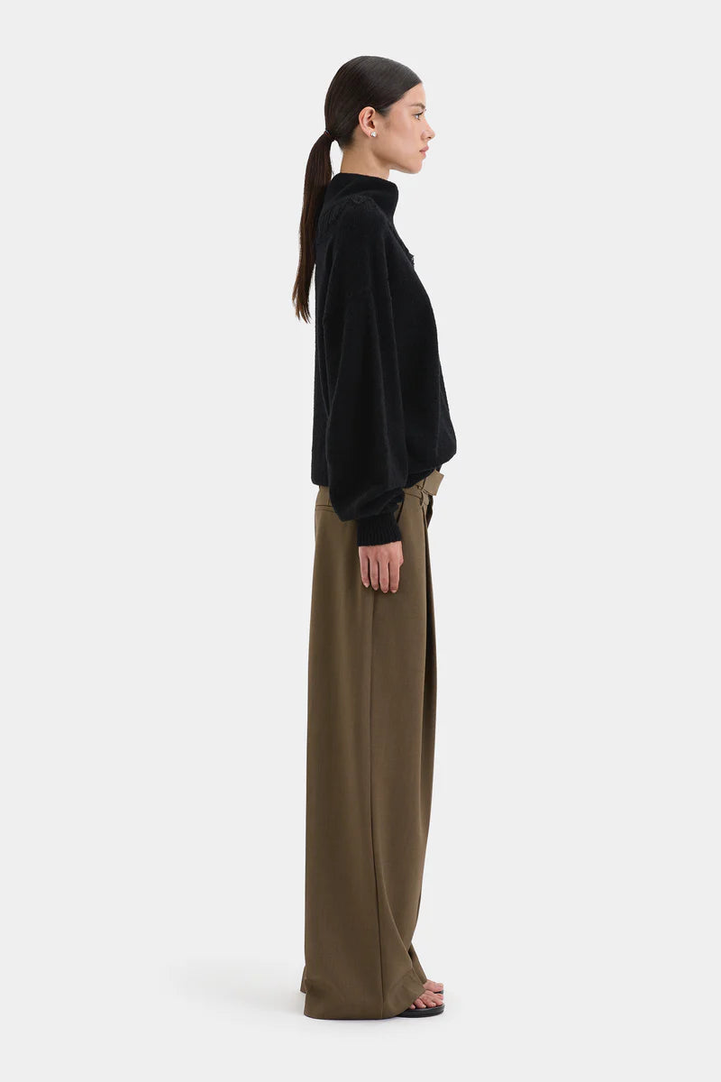 Romana Sweater in Black Sir.