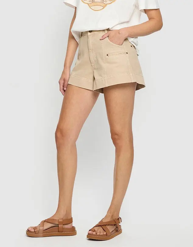 Evie Denim Shorts in Sand Kivari