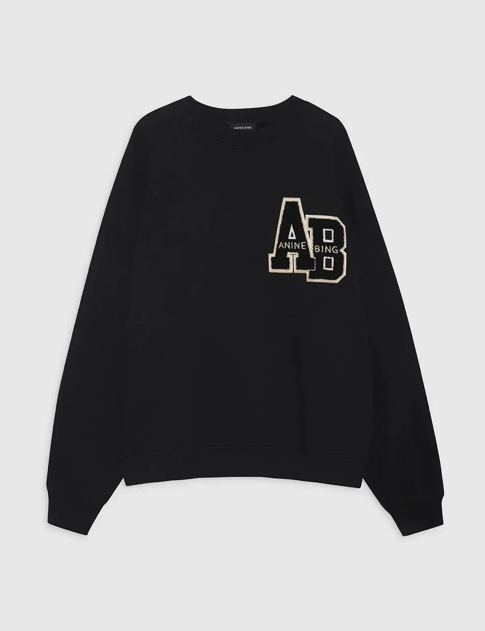 Black sweatshirt with logo clothlifestyle boutique