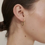 squoval earring in gold