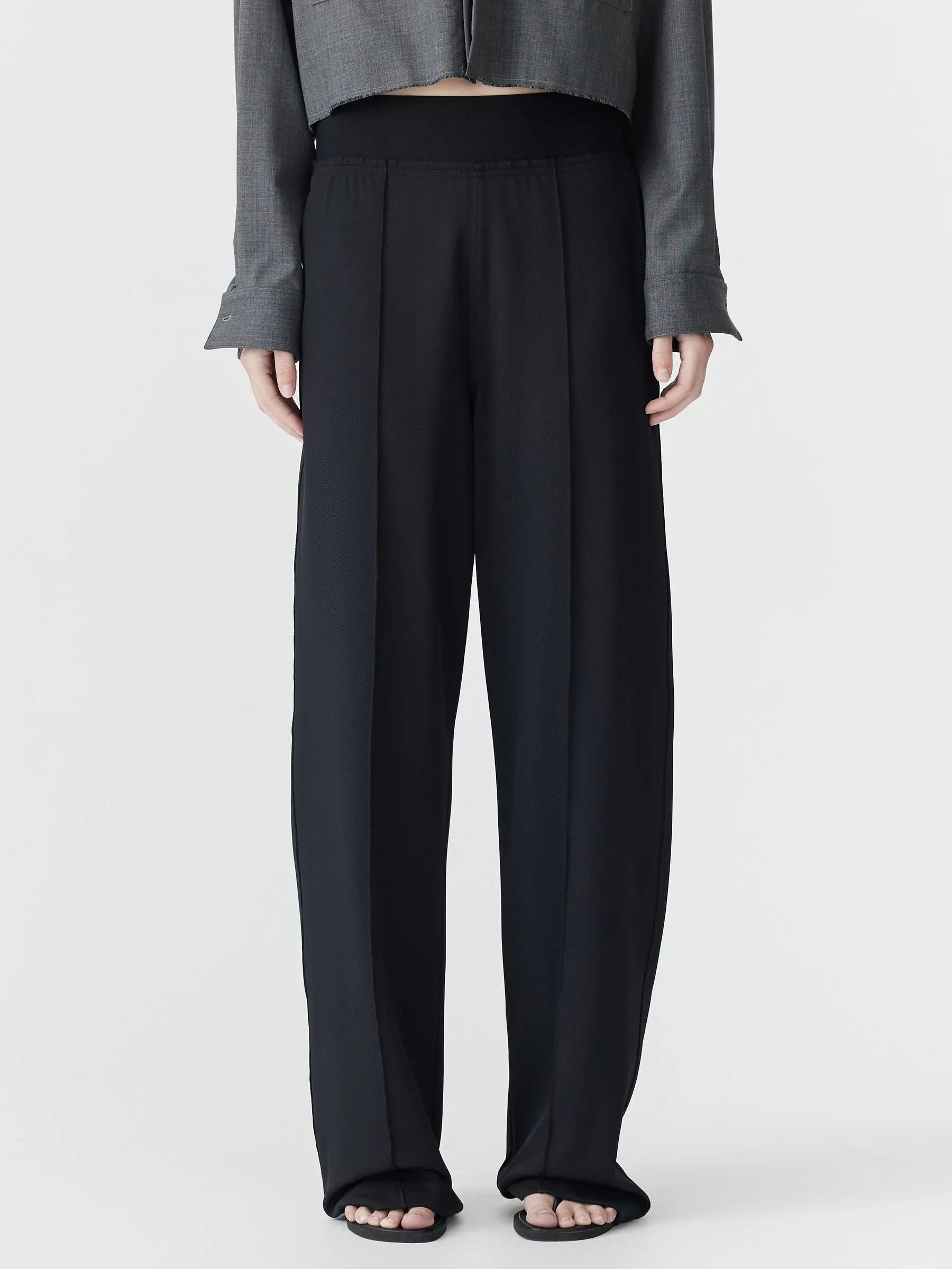 Elastic Detail Twill Pant in Black BASSIKE