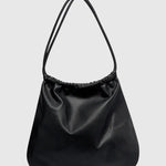 Black shoulder bag with zip closure clothlifestyle boutique