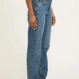 Kelly Jean in Essence AGOLDE