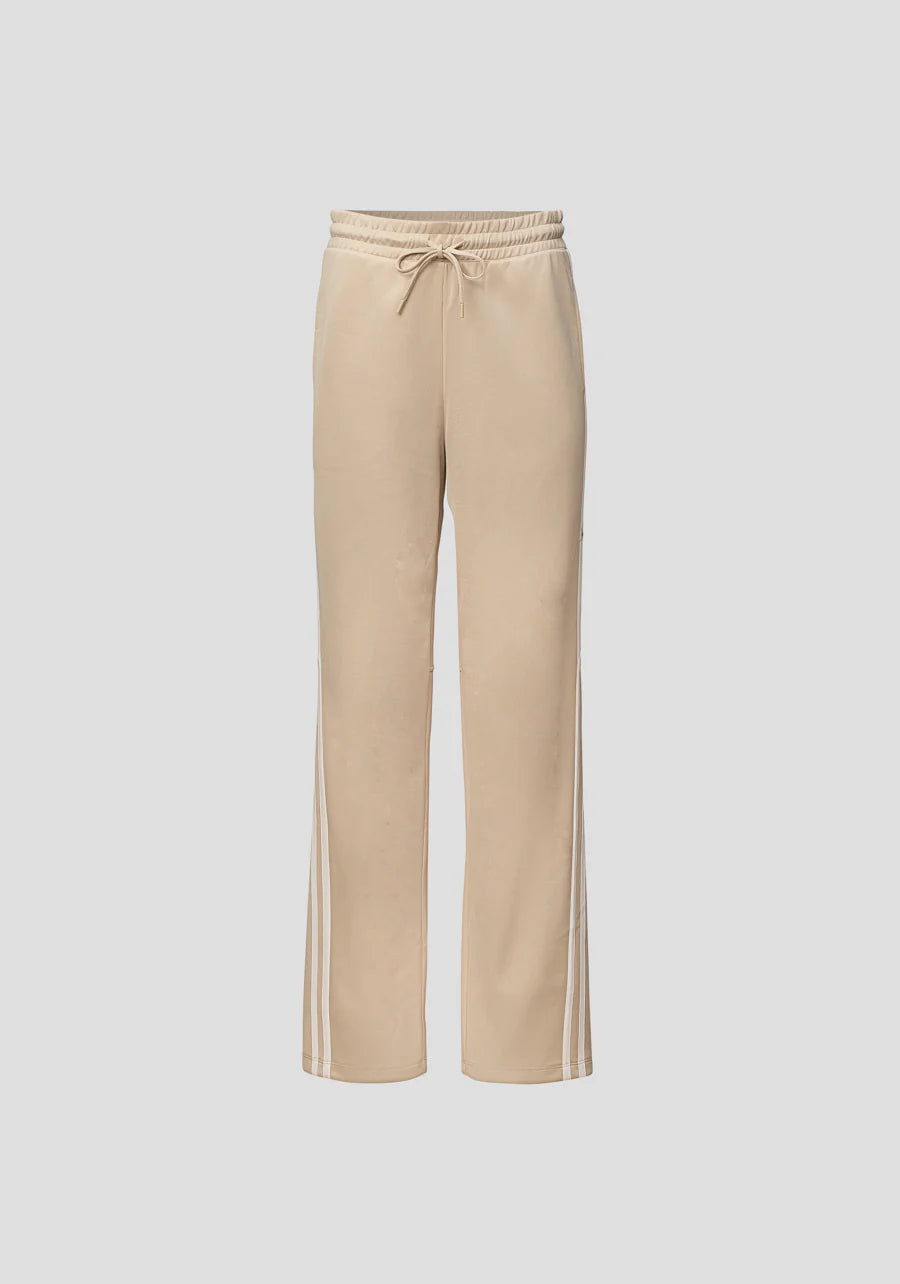 Kinetic Pant in Almond Viktoria + Woods