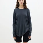 Regular Scoop Hem Long Sleeve T-shirt in Washed Navy
