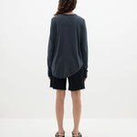 Regular Scoop Hem Long Sleeve T-shirt in Washed Navy