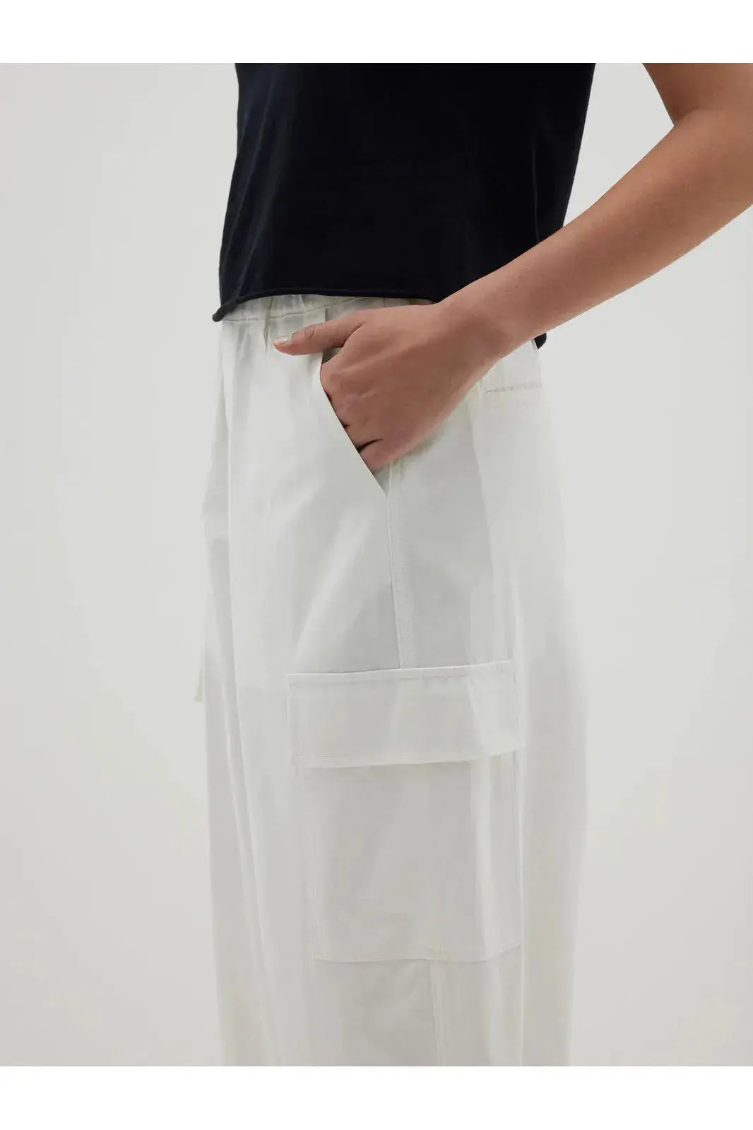 Cotton Canvas Cargo Pant in White