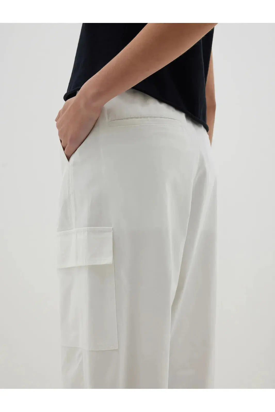 Cotton Canvas Cargo Pant in White