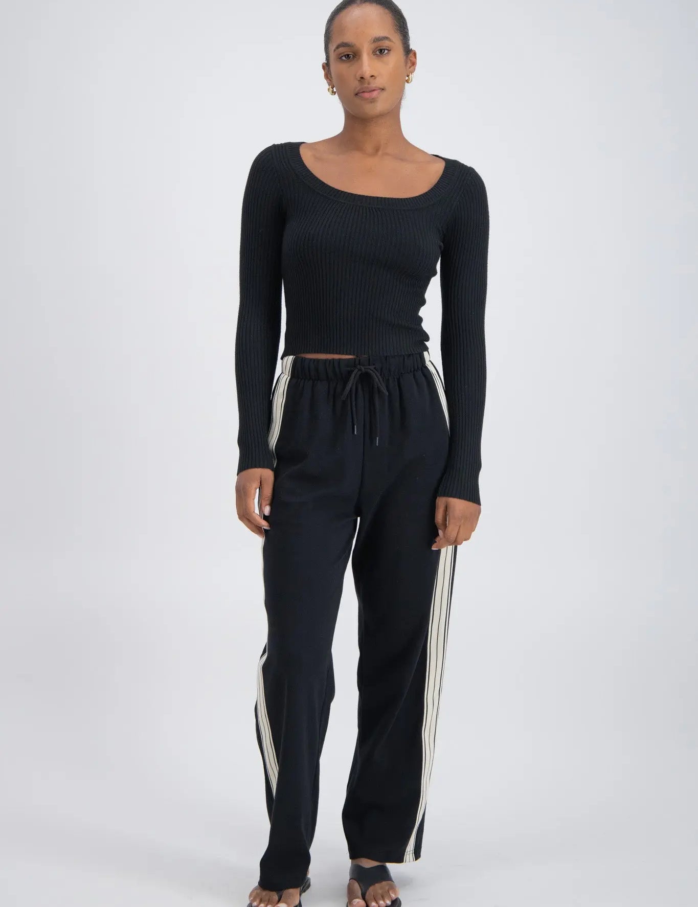 Panarea Trackpant in Black Jasmine Alexa