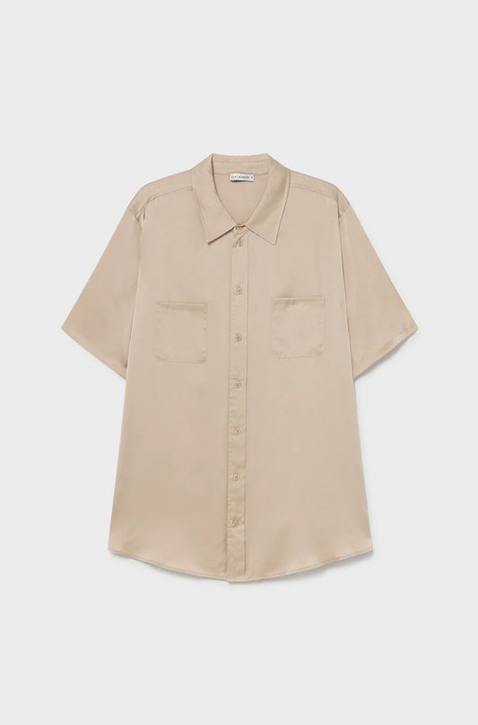 Short Sleeve Boyfriend Shirt in Hazelnut