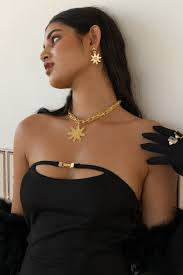 Gold star drop earrings Clothlifestyleboutique