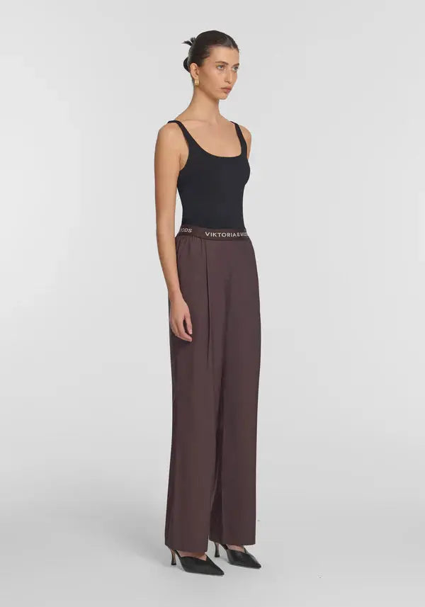 Ivanhoe Pant in Chocolate Viktoria + Woods