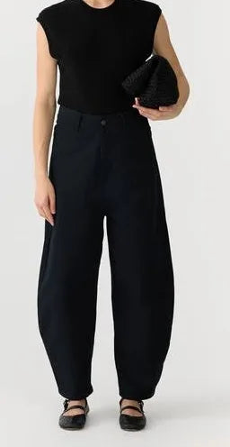 Cotton Twill Barrel Leg Pant