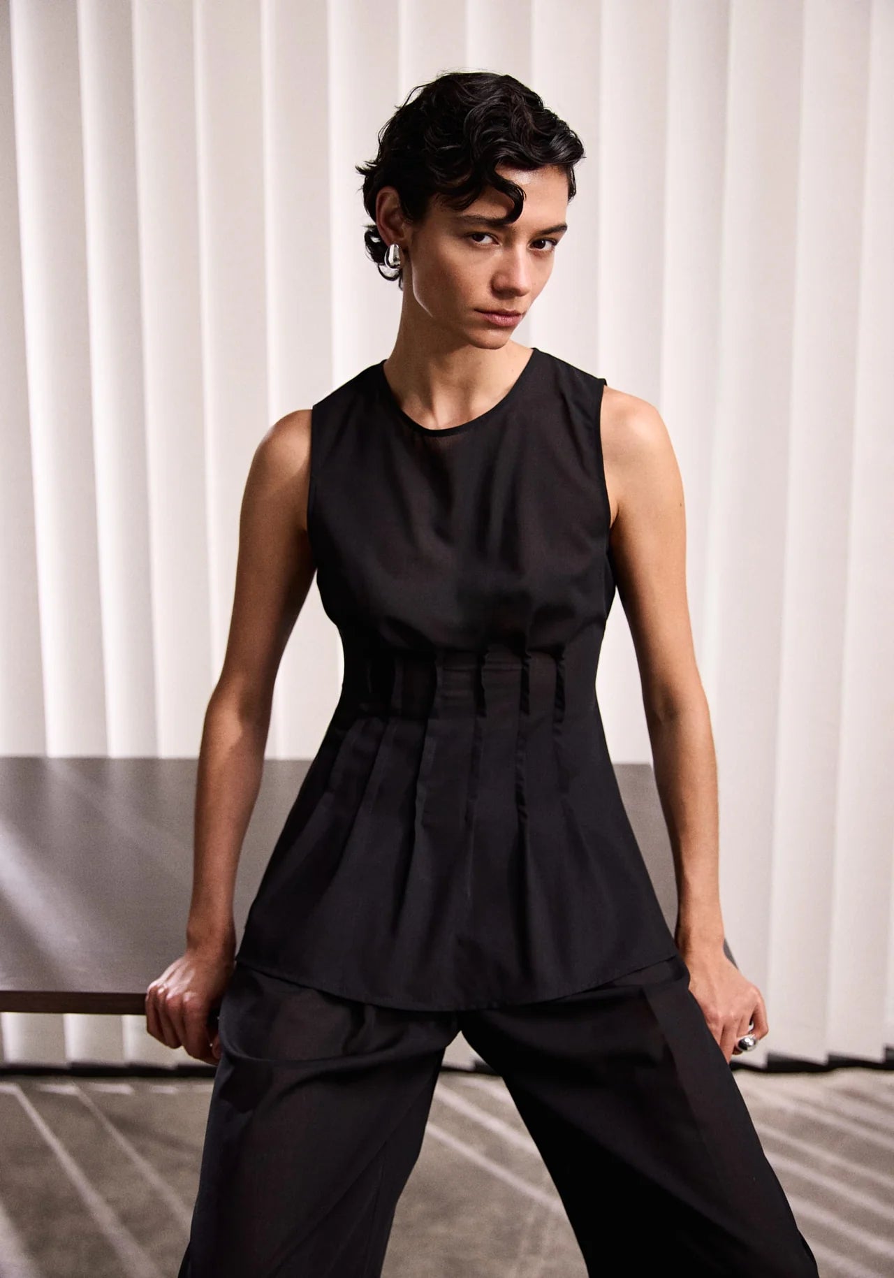 Laureate Top in Black Viktoria + Woods