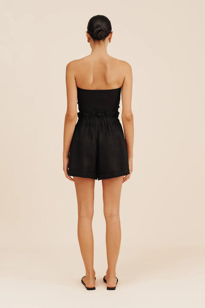 Ducky Short in Black