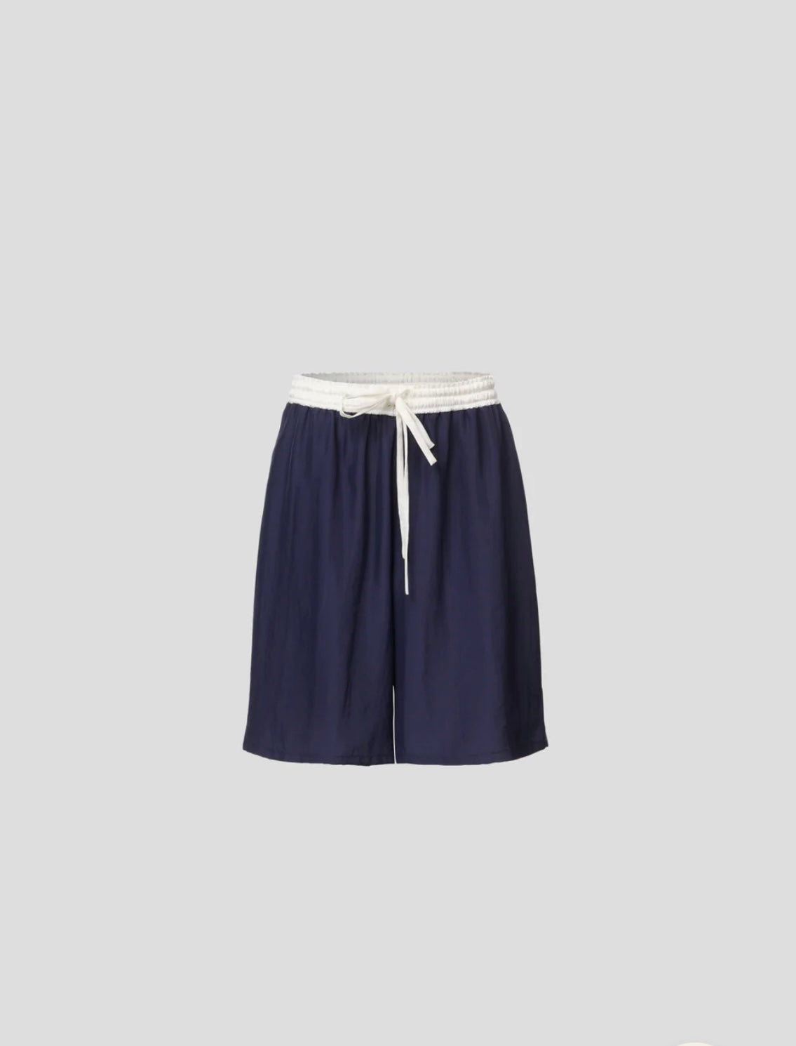 Limelight Short in Navy Cupro