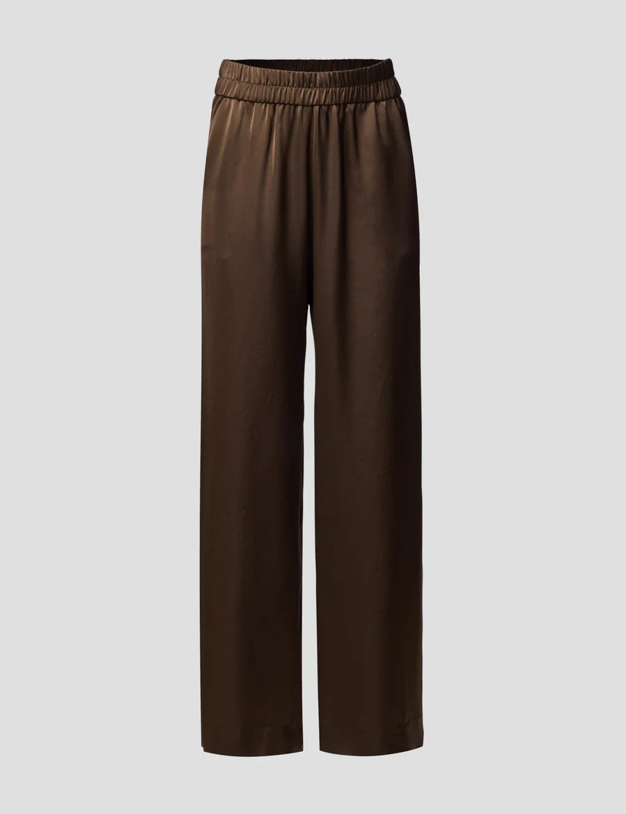 Pilot Pant in Chocolate Viktoria + Woods