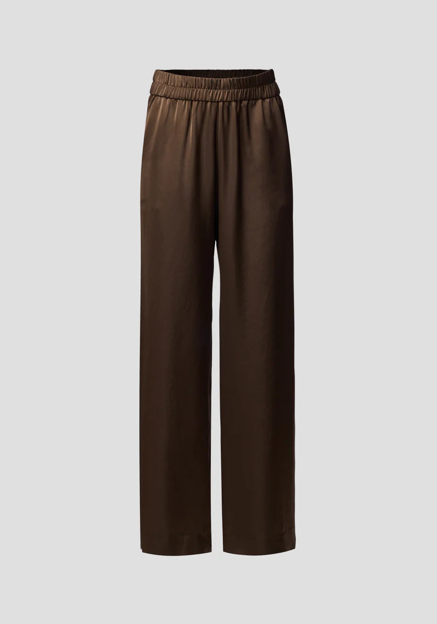 Pilot Pant in Chocolate Viktoria + Woods