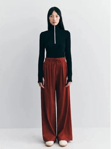 Summit Rib Turtleneck in Black Viktoria + Woods
