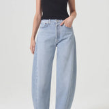 Agolde Barrel leg jean in light blue denim at Clothlifestyle Boutique