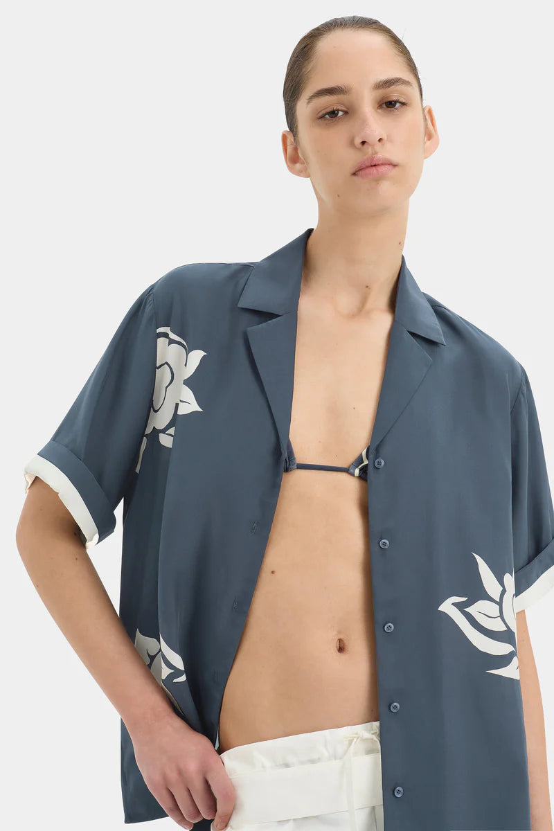 Lilou Short Sleeve Shirt in Charcoal Blue Sir.