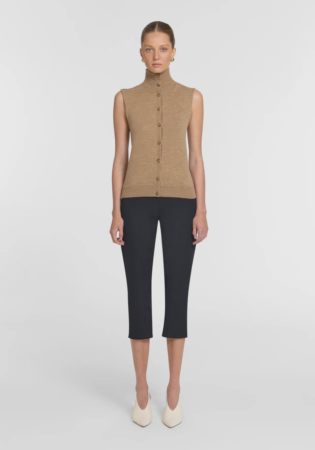 Dominic Vest in Wicker Marle Viktoria + Woods