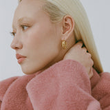 Turtle Hoops in Gold