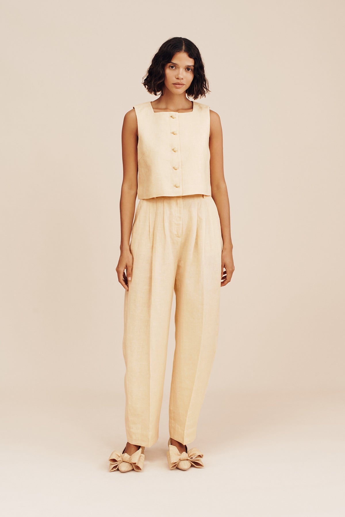 Linen pant mid rise with pleats tailored 