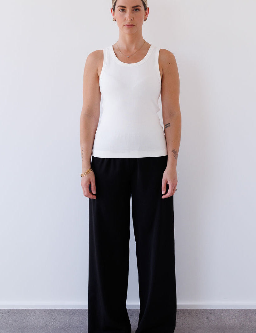 Louis Tank in White Mabel