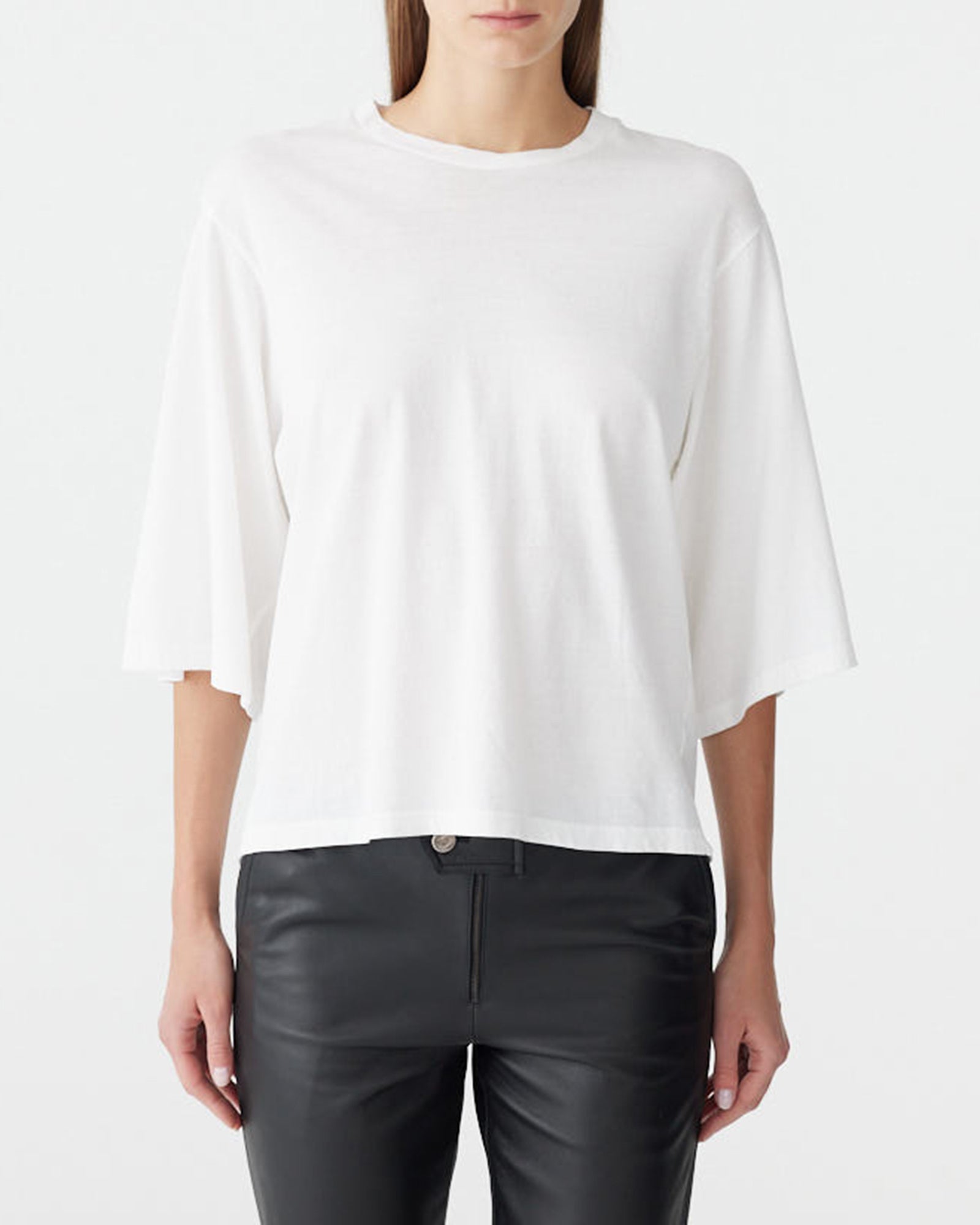 Boxy 3/4 Sleeve T-Shirt in White BASSIKE