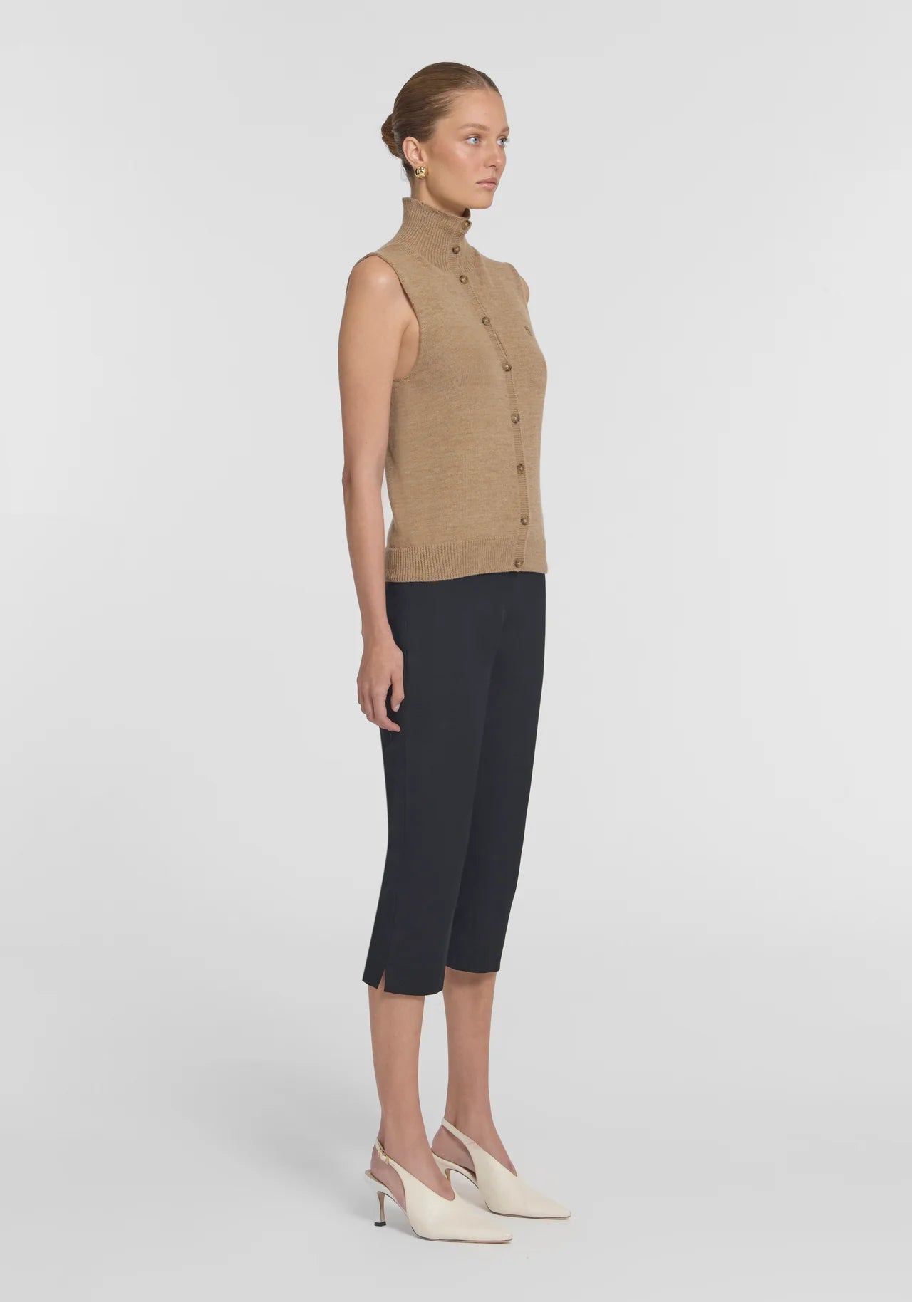 Dominic Vest in Wicker Marle Viktoria + Woods