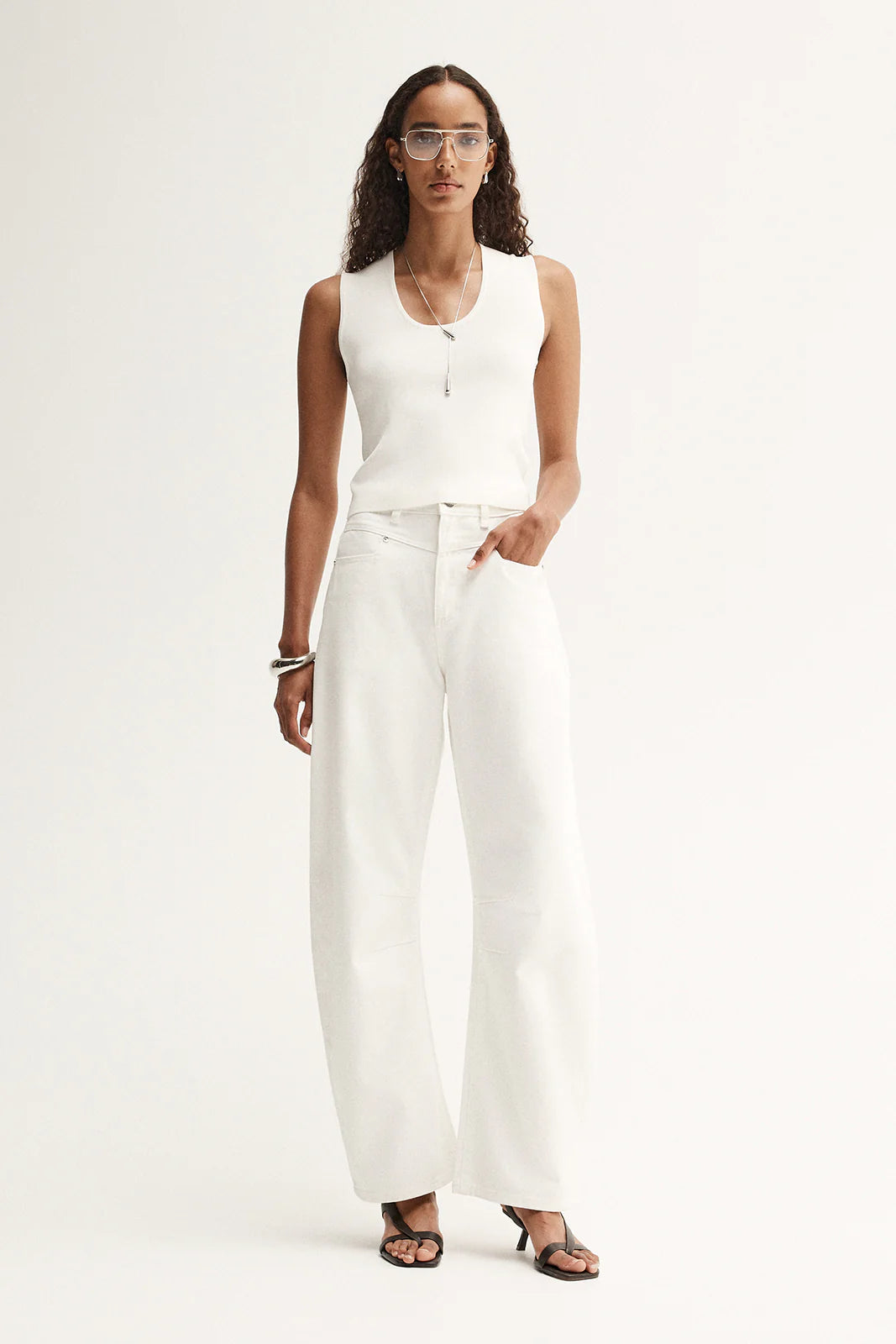 Chelsea Barrel Leg Jean in Ivory Elka Collective