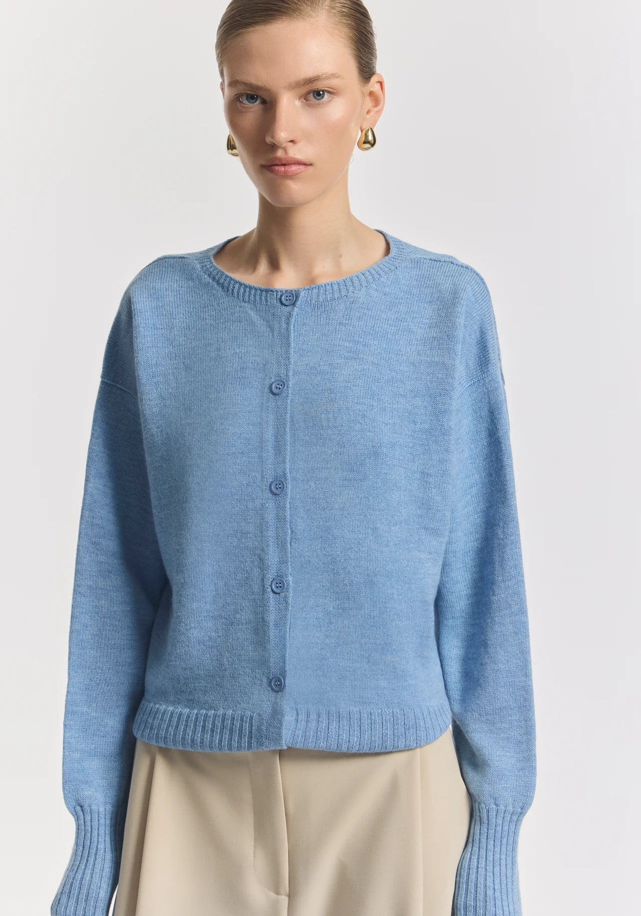 Hart Merino Cardigan in Blue Viktoria + Woods