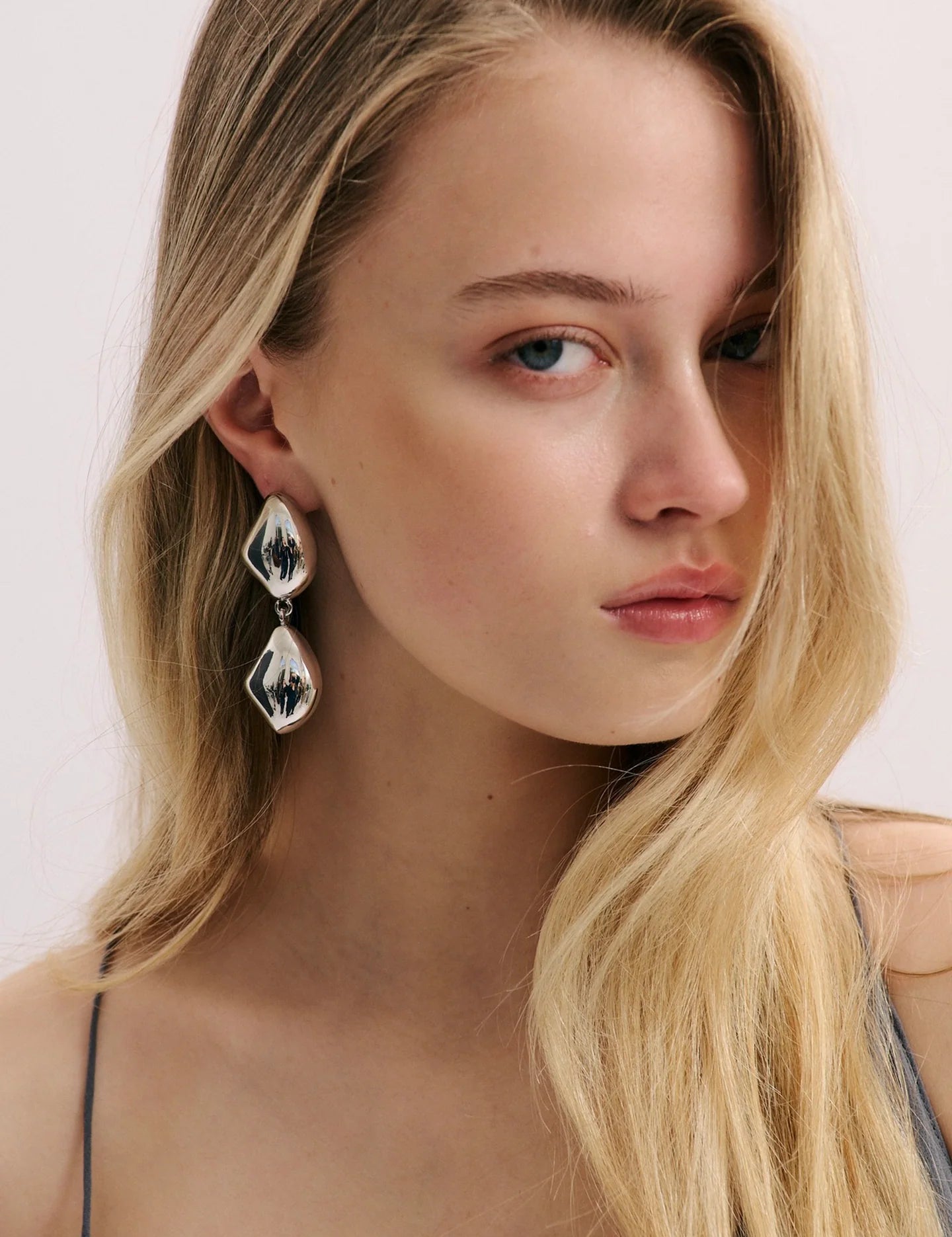 Tearlet Drop Earrings in Gunmetal Anna Rossi