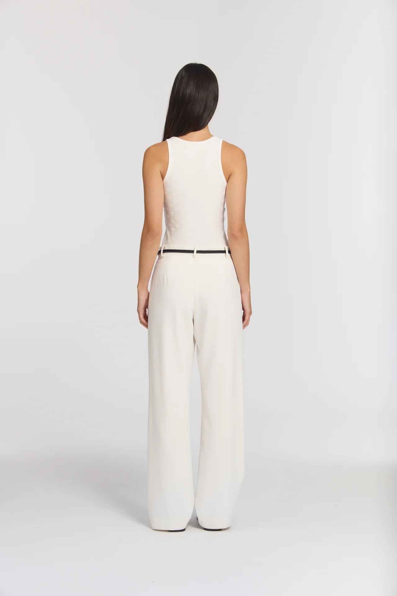 Saint Tank in White Viktoria + Woods