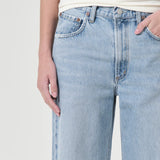 Low Curve Jean in Force