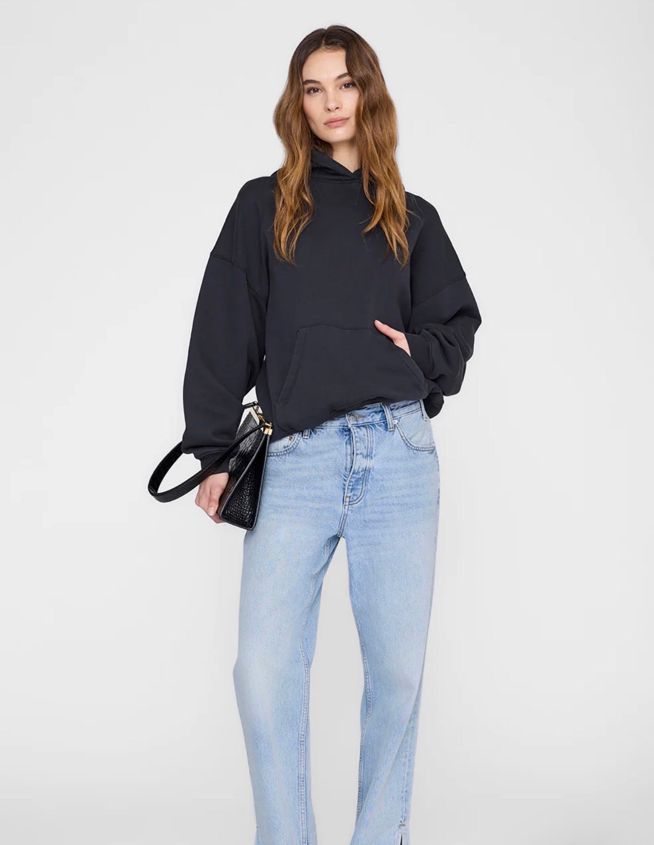 Harvey Sweatshirt Stencil in Vintage Black Cloth Lifestyle Boutique