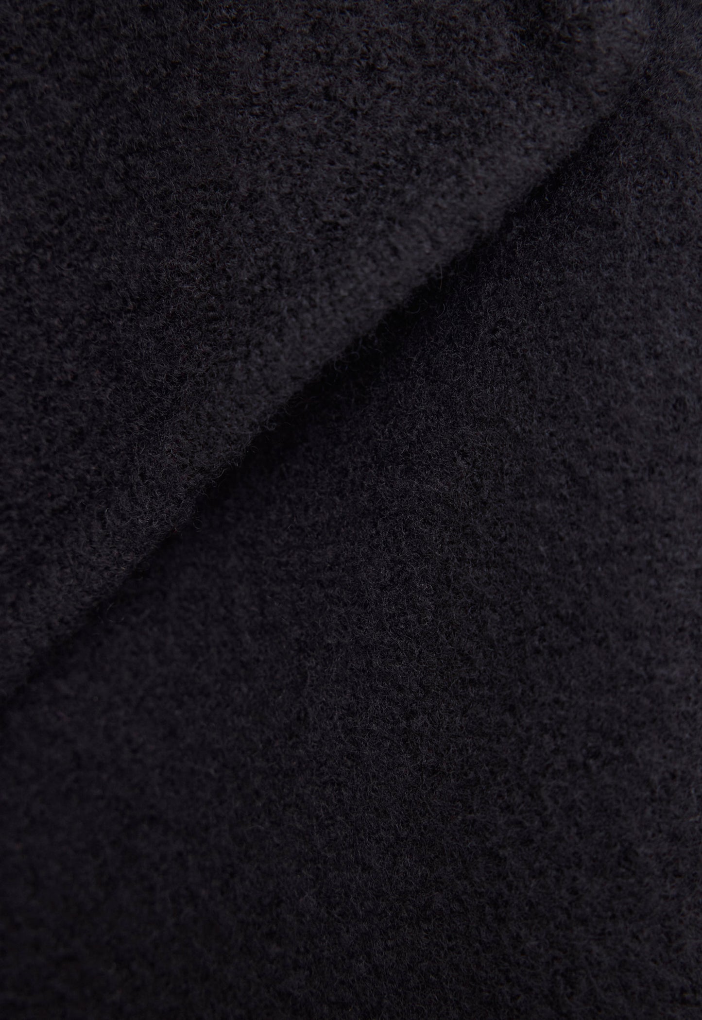 100% wool - black 