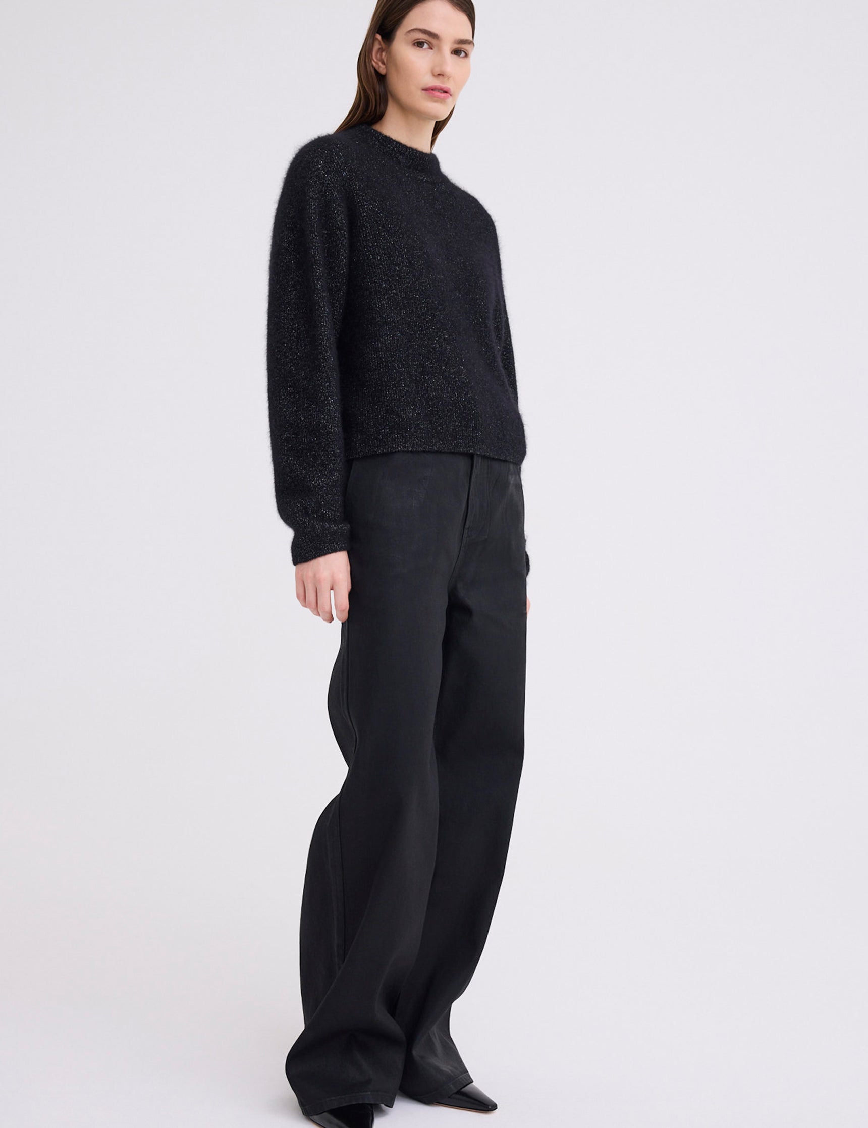 hudd wool sweater in black 