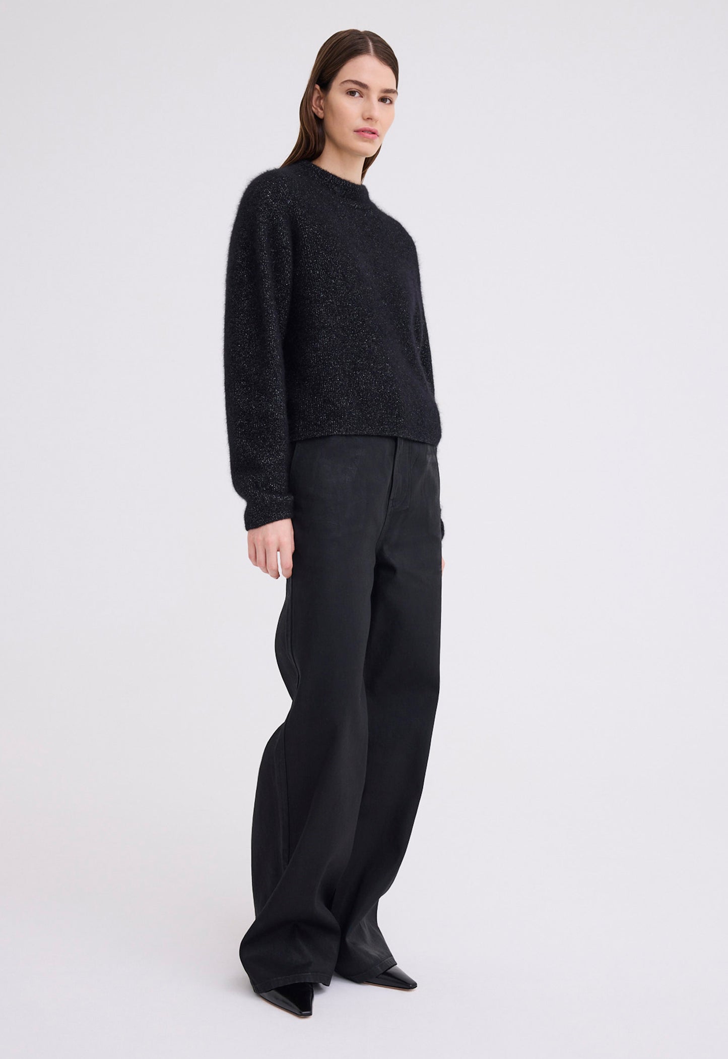 hudd wool sweater in black 