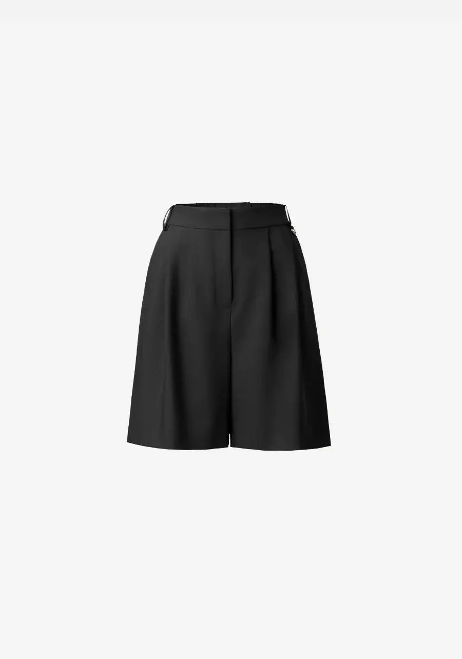 Unisex Granger Short in Black Viktoria + Woods